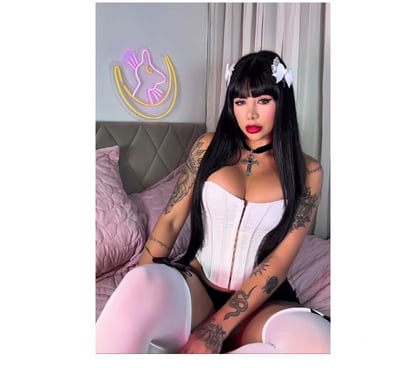 Photos for 🇧🇷🎉Liliany incall till late 🥳 free parking 24h