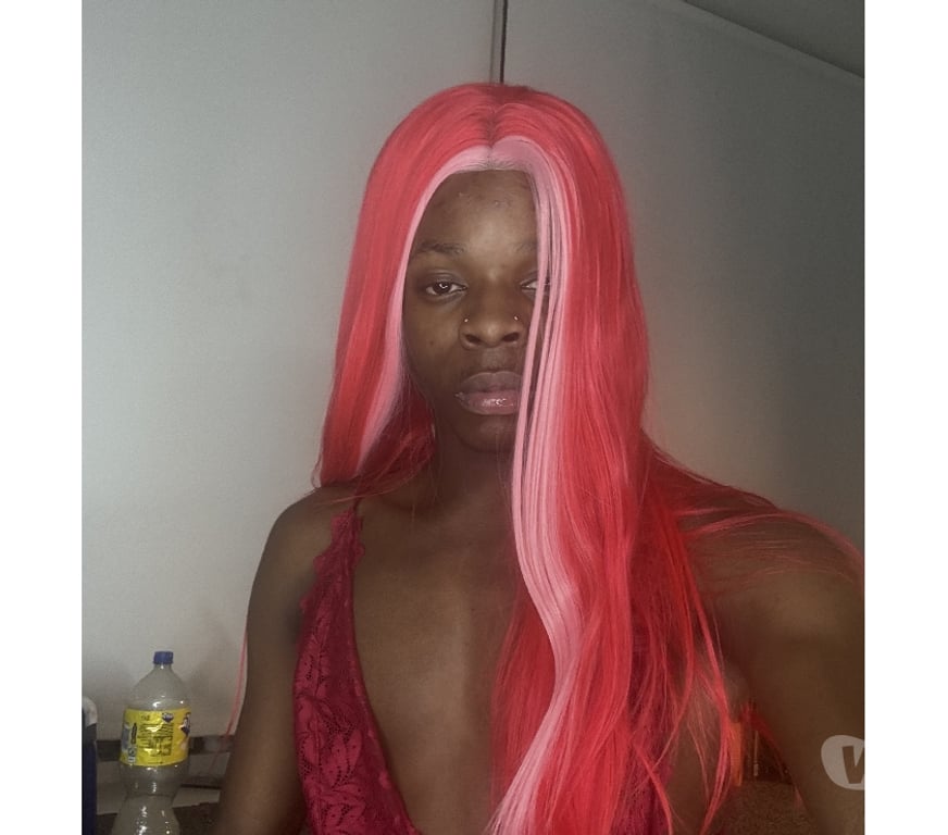 Trans Escorts East London Canary Wharf - East London - Photos for Petite Ladyboy Available now