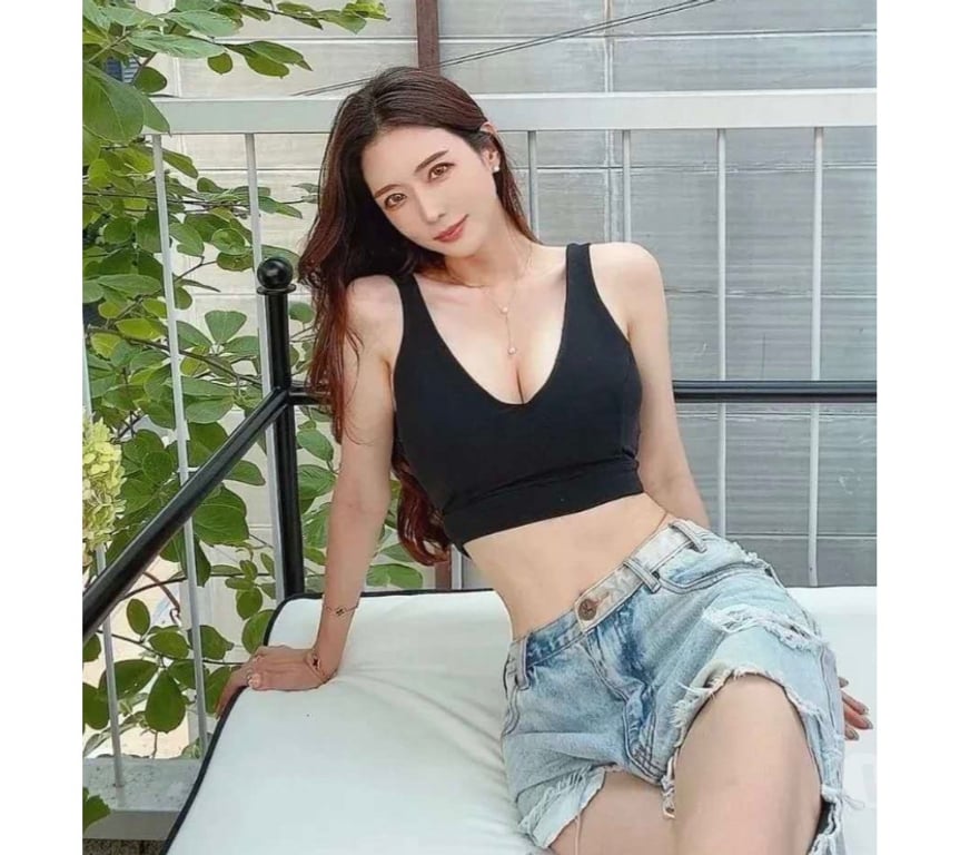 Escorts South East London Bromley Common - South East London - Photos for Top ❤️ Asian Sexy girl Massage & Escorts ❤️ No rush