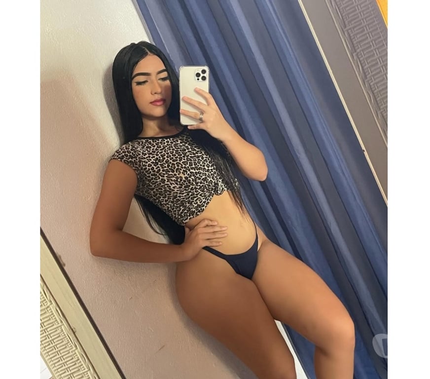 Escorts South East London Camberwell - South East London - Photos for EMILIA CALIENTE 🔥 PICANTE 🌶️ ¡ FIESTA EN LA CIUDAD!