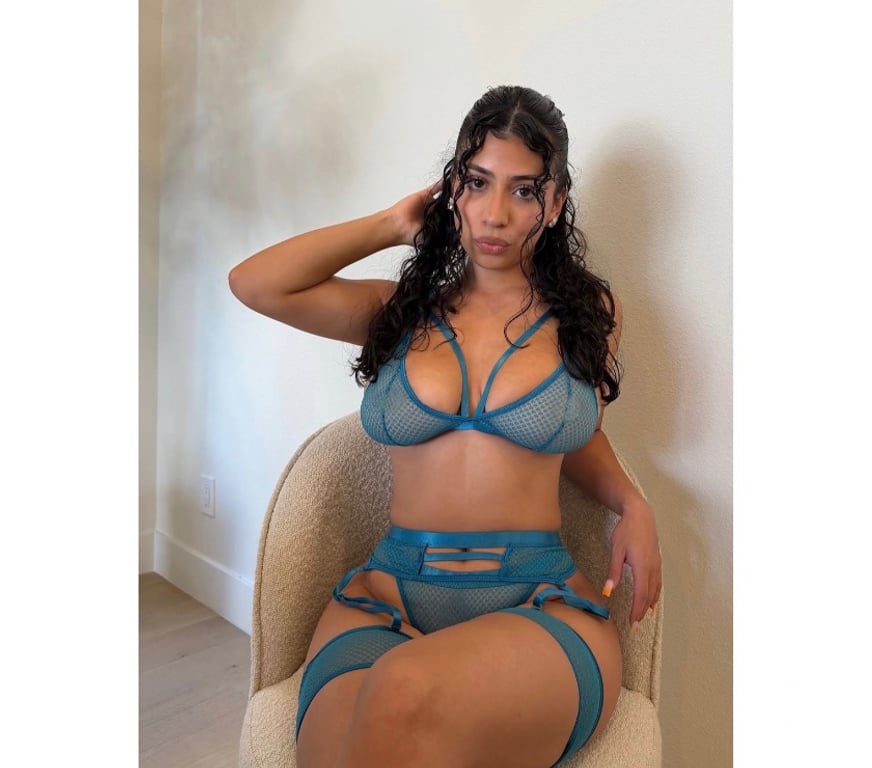 Escorts South West London Hatton Cross Station - South West London - Photos for AMARA 💖 I’m a happy Colômbia 🇨🇴 Girl in town.