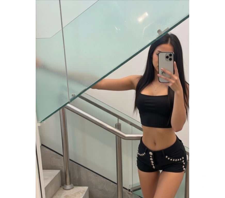 Escorts North London Wood Green - North London - Photos for Naughty Party Girl Ready To Interact With Nice Generous Guys