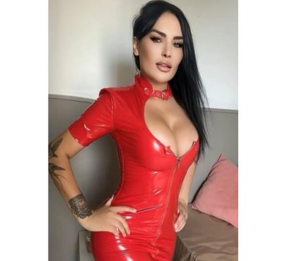Escorts Dundee City Centre Dundee - Photos for Kate party girl !