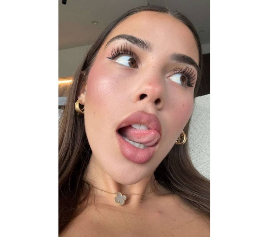 Escorts Central London Oxford Circus - Central London - Photos for Elara — The Calm Before Your Favorite Storm ⚡💖