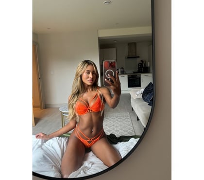 Escorts Manchester City Centre Manchester - Photos for SELENA BACK IN TOWN✨BODY SLIM LIKE MODEL✨FEW DAYS