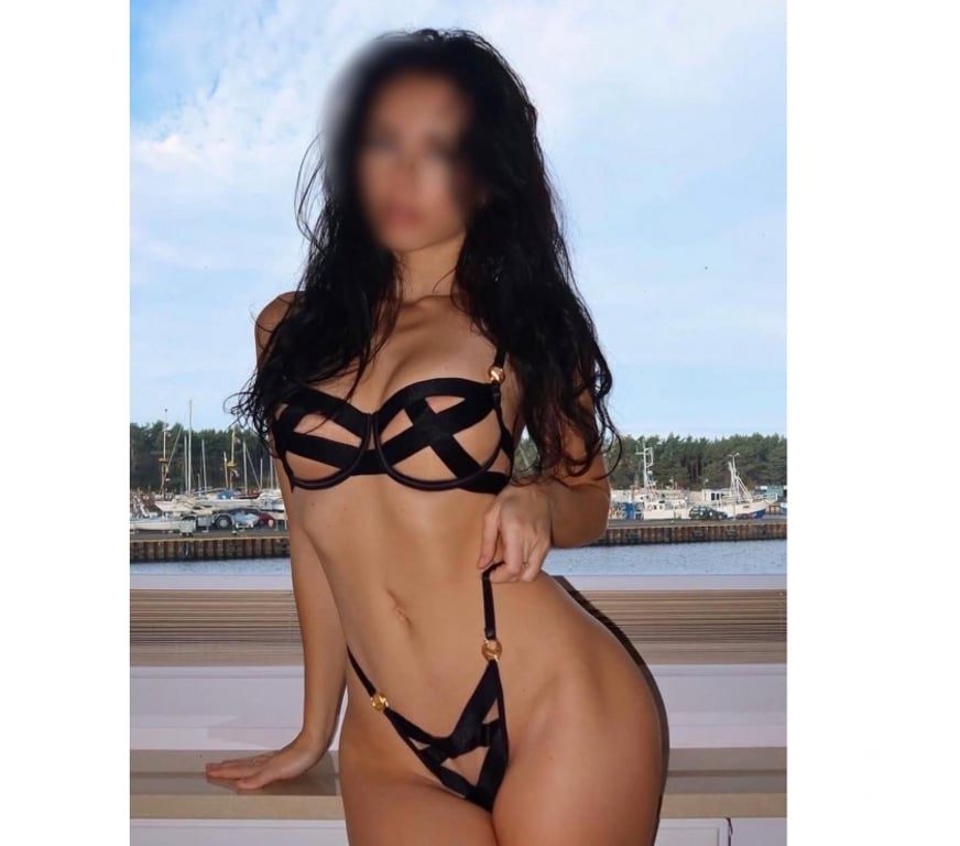 Escorts North London Enfield - Photos for OUTCALL Sensual Camila