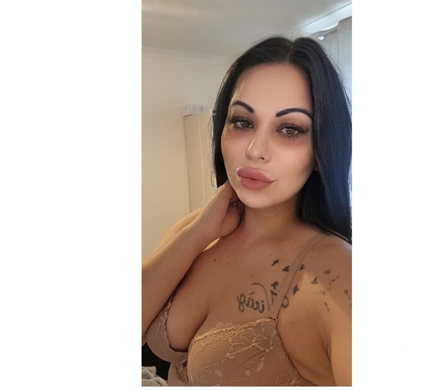 Escorts North London Enfield - Photos for Your girl “Giulia”