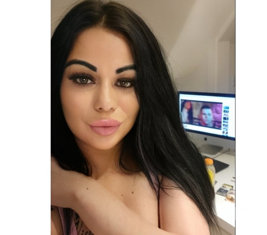 Escorts North London Enfield - Photos for Your girl “Giulia”