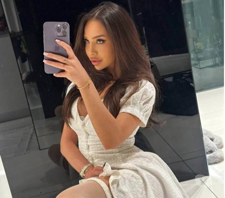 Escorts York York City Centre - York - Photos for 🔥 LAURA 💦 HOT & READY TO PLEASE 😈