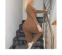 Elegant Blonde – Discreet & Friendly