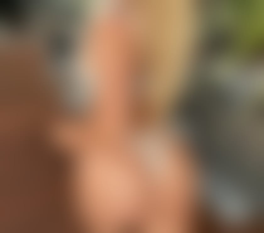 Escorts West London Ealing Broadway - West London - Photos for PARTY BLONDE MILF IN TOWN