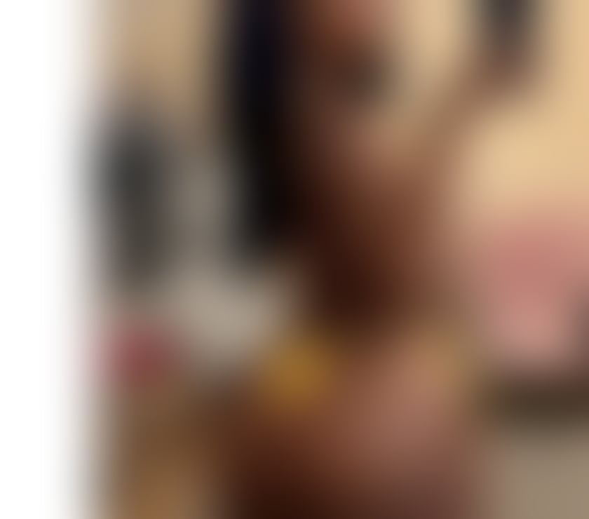 Escort Canary Wharf East London - Photos for Elegant big bun chocolate