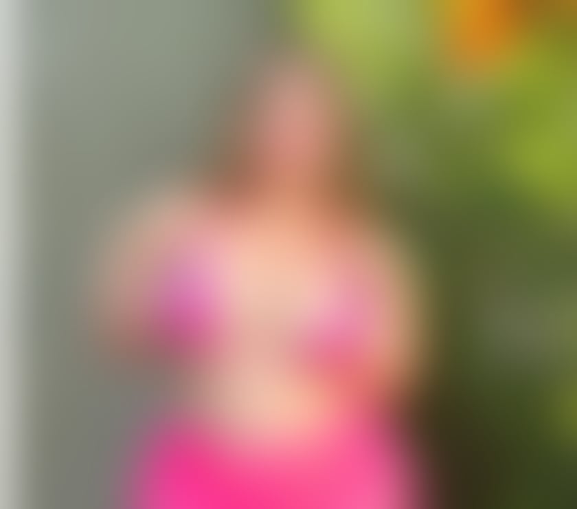 Escorts Kent Gravesham - Photos for Delia new here very nice party 🎉