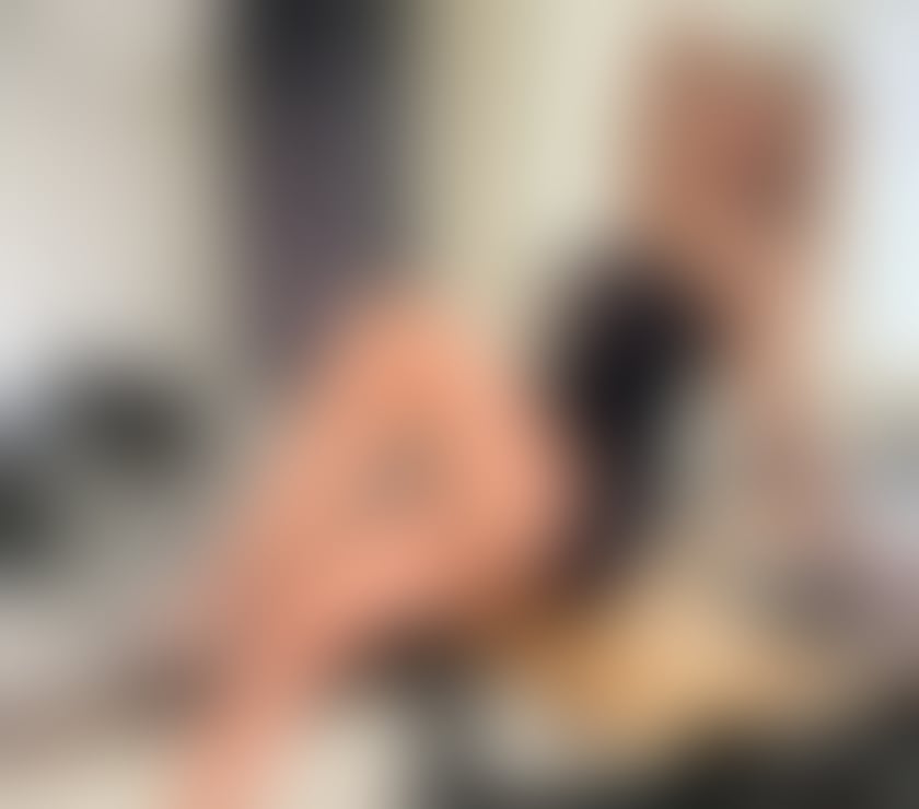 Escorts and Massages Ealing West London - Photos for BELLA THE BEST PARTY GIRL