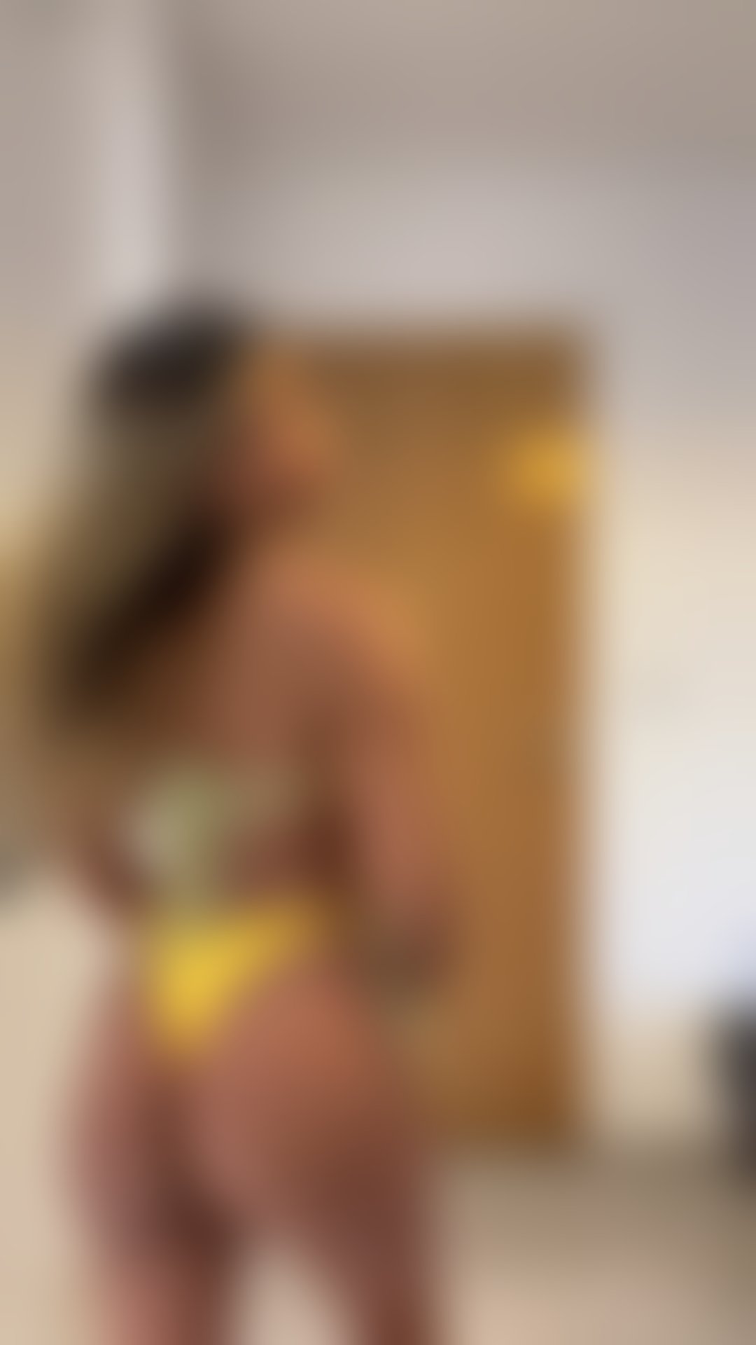 Escorts East London Canary Wharf - DLR Station - East London -