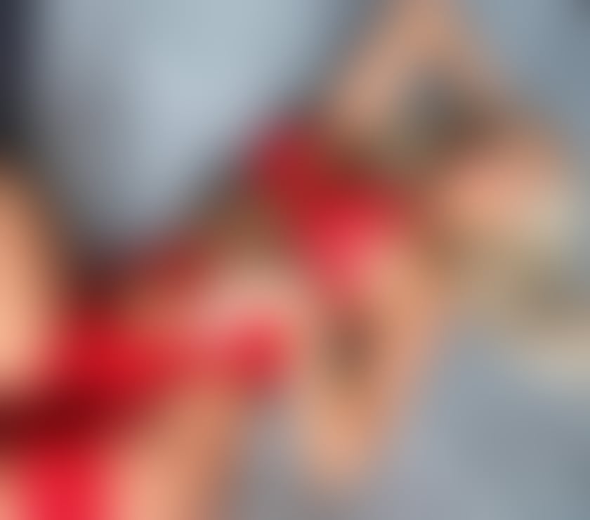 images_alt_text Lucy hot escort Birmingham