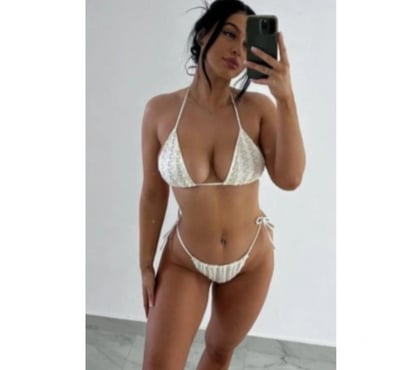 Escorts and Massages Halifax Calderdale - Photos for Hi, I'm Roxana, new in town.