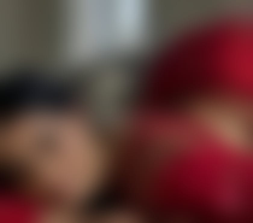 Escort Slough Town Centre Slough - Photos for Emma come back in Slough party 24-7