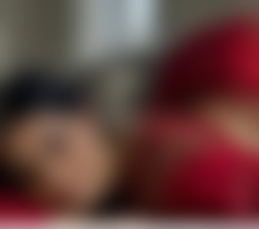 Escort Slough Town Centre Slough - Photos for Emma come back in Slough party 24-7