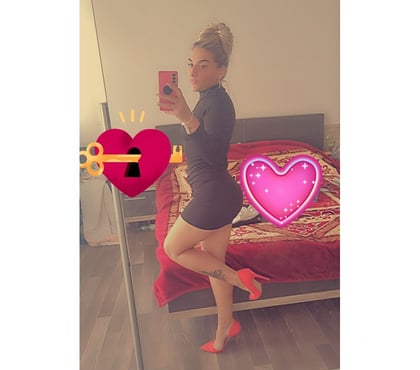 Incall Escorts Harlow Town Centre Harlow - Photos for ❤️EMILY PARTY GIRL❤️