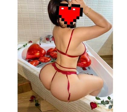 Escorts and Massages Milton Keynes City Centre Milton Keynes - Photos for Hi, I’m Jennifer now in town ,Party outcall 💃 😉🫦