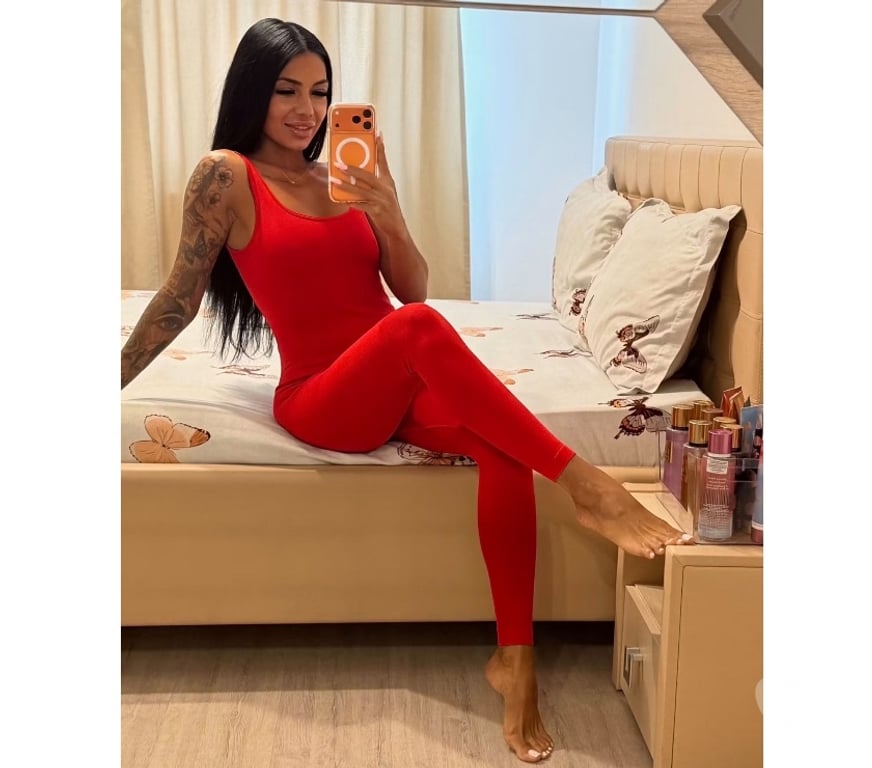 Escorts West Yorkshire Leeds - Photos for Karina🍫🍭Just 1 week here for you🥂🍫🍭party