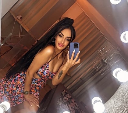 Escorts Beeston Leeds - Photos for Carolinne’ ♥️ party girl🍾🧸 call me😘