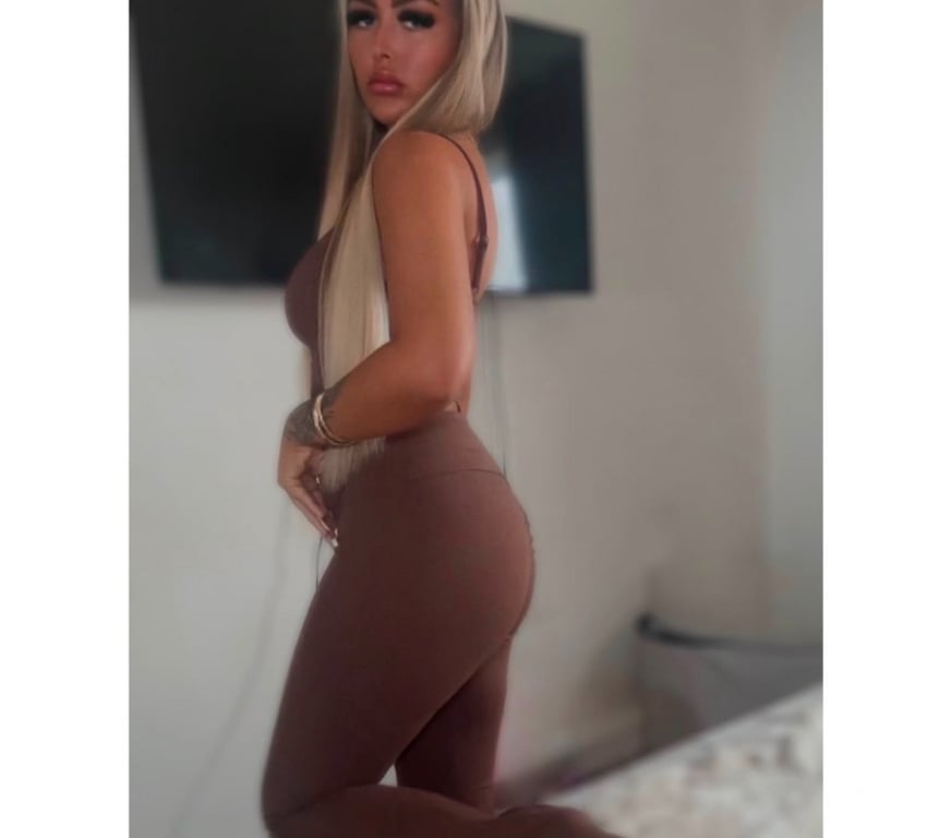 Adult Entertainment Derbyshire North East Derbyshire - Photos for Fun with a dirty girl 07355782709