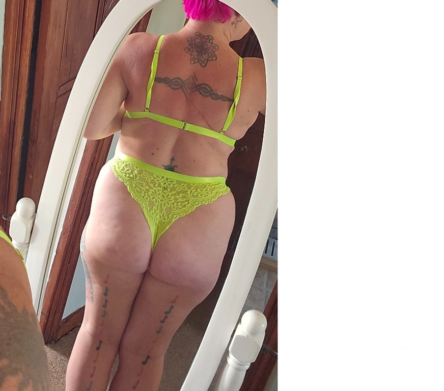 Escorts County Durham Stockton-on-Tees - Photos for Independent 51yr old Lady Alternative Look owo gfe
