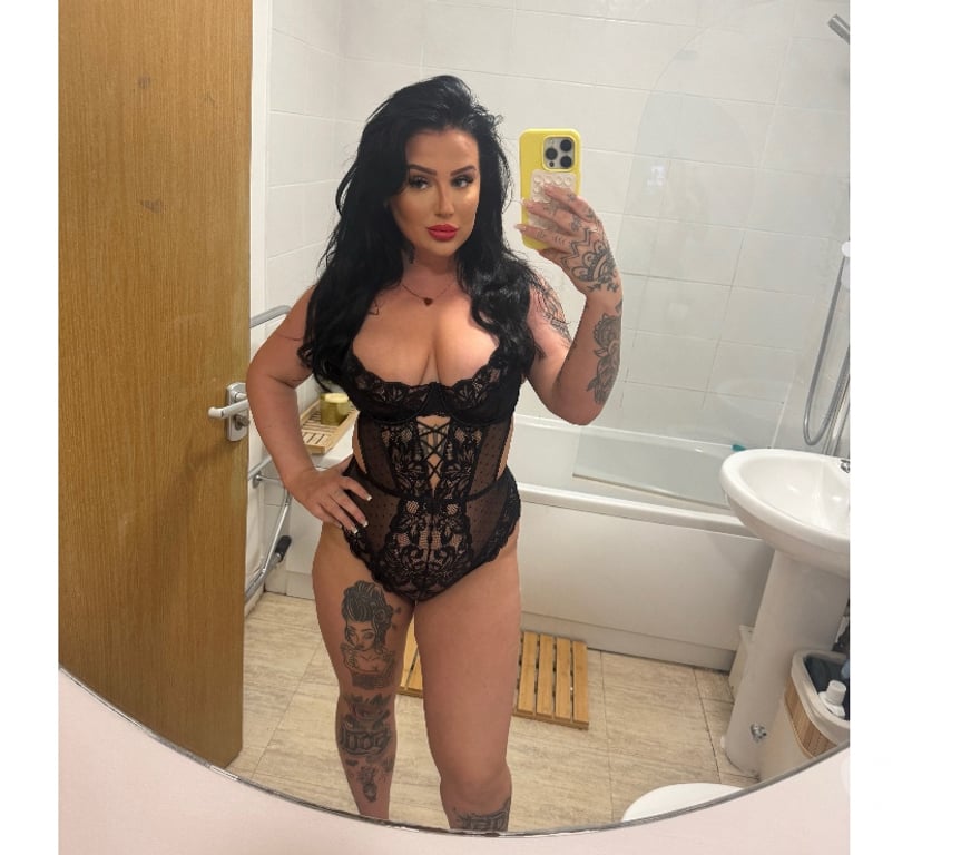Escorts South Yorkshire Doncaster - Photos for 20 year old inked British babe 😏😈