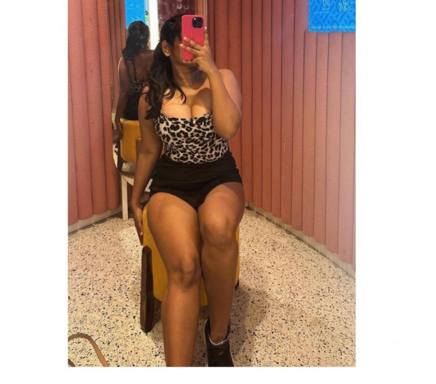 Escorts East London Canary Wharf - East London - Photos for Indian girl jeesy in town