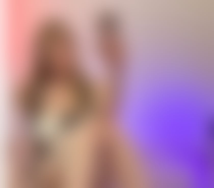 Photos for ❤️Giulia party🎉 New in Town😋Strapon😈