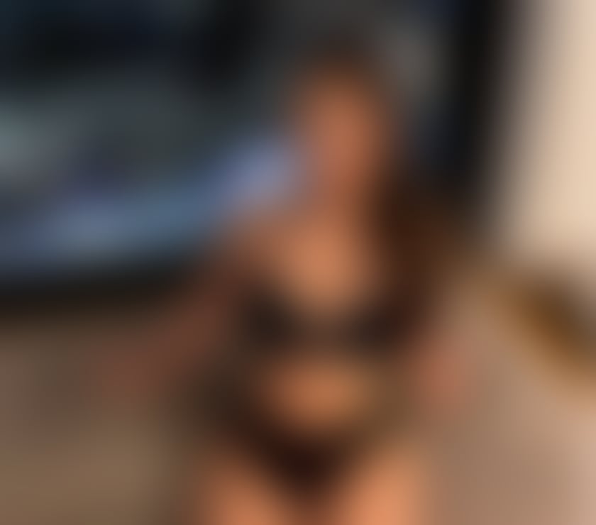 Photos for ❤️Giulia party🎉 New in Town😋Strapon😈