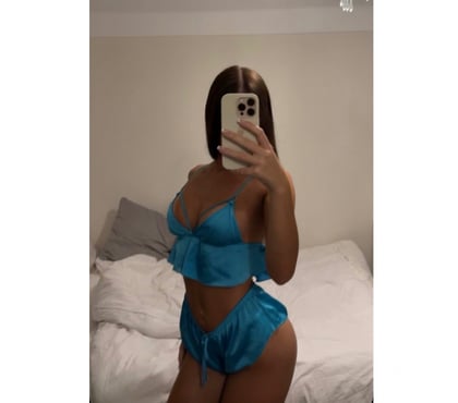  Escorts & Erotic Massage Brentwood Station Brentwood - Photos for 🔥 SCARLETT BRAZILIAN 🔥