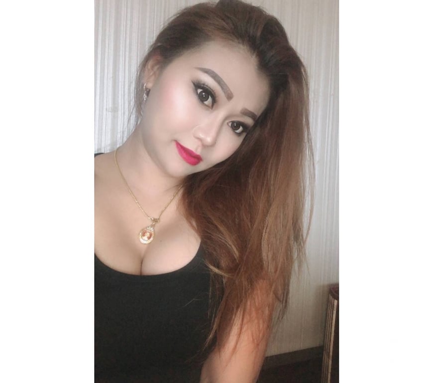 Escorts Norfolk Norwich - Photos for Huge natural boobs 😍 Moncy ❤️‍🔥