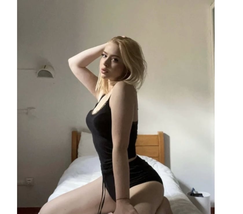 Escorts & Erotic Massage Guildford Town Centre Guildford - Photos for My name is giulia ! ❤️ party🥰😛 and Outcall