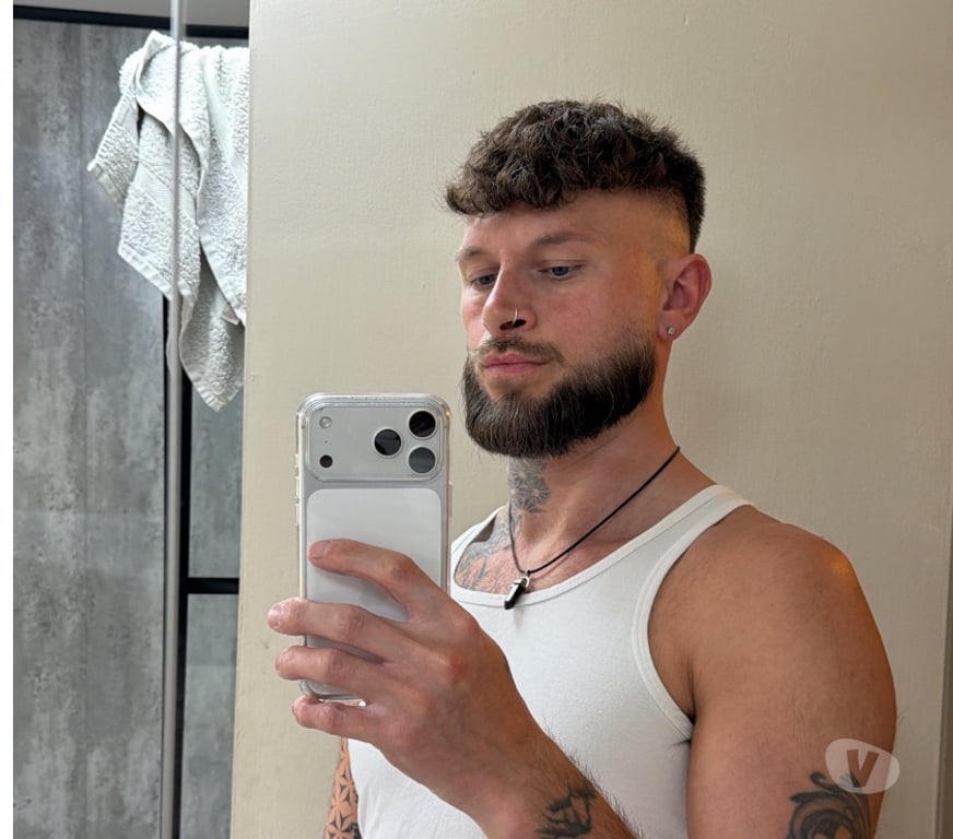 Full body massage Surrey Guildford - Photos for Male Massage Therapist