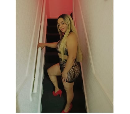 Escorts and Massages Battersea South West London - Photos for Hi my name is maribel I'm a new girl in Battersea