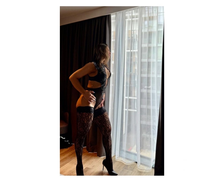 Escorts South West London Sutton - Photos for Vanessa hot 🥰🥰