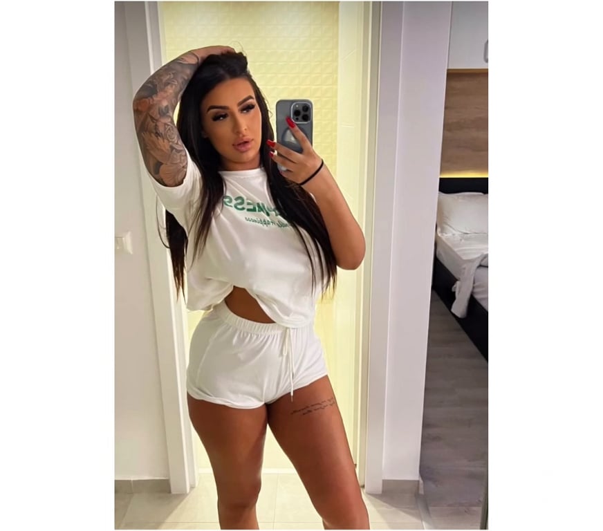 Escorts Windsor and Maidenhead Maidenhead - Windsor and Maidenhead - Photos for Kelly ❤️ Genuine and Busty 🔝 New In Town 🆕🥳