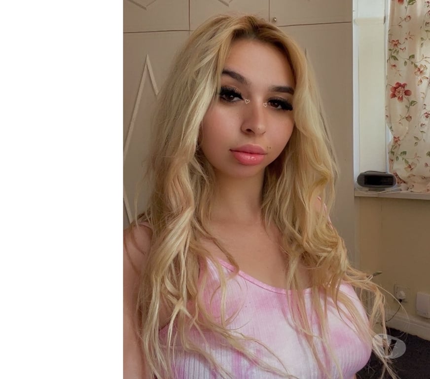 Escorts East London Stratford - East London - Photos for Emilly Blonde New here 🥰GFE❤️