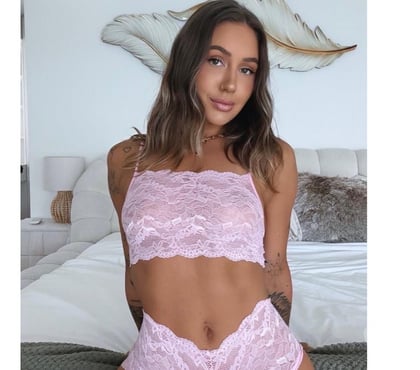Escorts Manchester City Centre Manchester - Photos for Lia Brazilian pretty – AVAILABLE TODAY