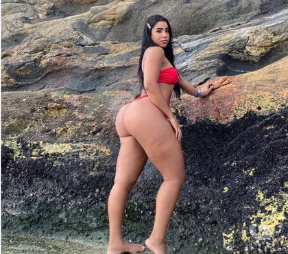 Escorts Dartford Town Centre Dartford - Photos for Vick 🇧🇷 Big and hot girl🔥