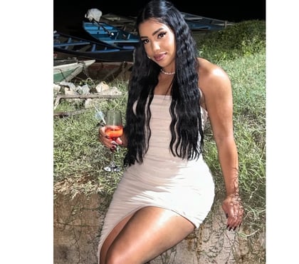 Escorts Dartford Town Centre Dartford - Photos for Vick 🇧🇷 Big and hot girl🔥