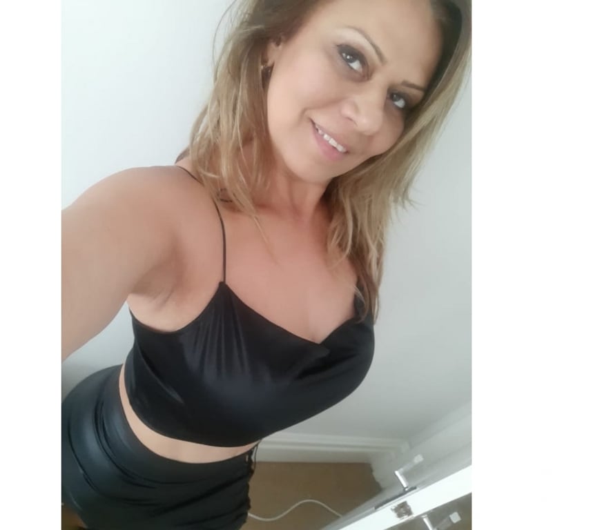 Escorts Cheshire East Crewe - Cheshire East - Photos for Horny Latina LOLA!🍑