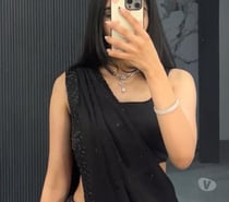 Hurry up guys party girl available