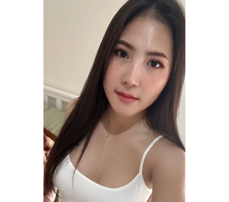 Escorts Essex Southend-on-Sea - Photos for Mira Thai lovely