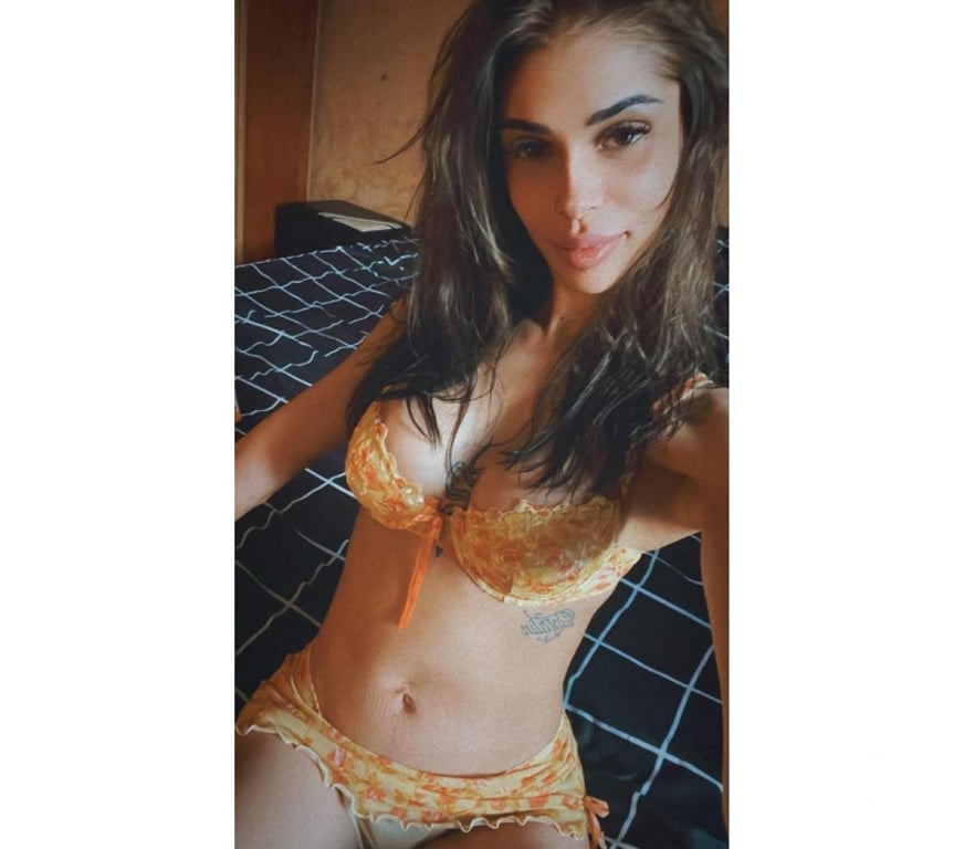 Escorts Essex Brentwood - Photos for Here’s Alexia slim😊 new here for you best services🔥
