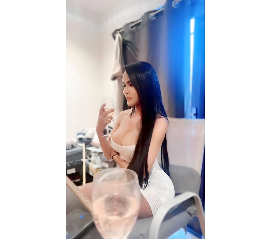 Trans Escorts Hampshire Hart - Photos for Sugar Thai Ladyboy
