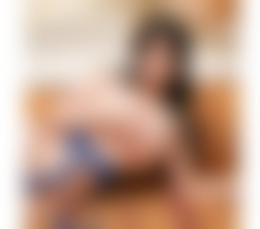 Escorts Buckinghamshire Milton Keynes - Photos for Friendly and sweet personality Asian girl new in here